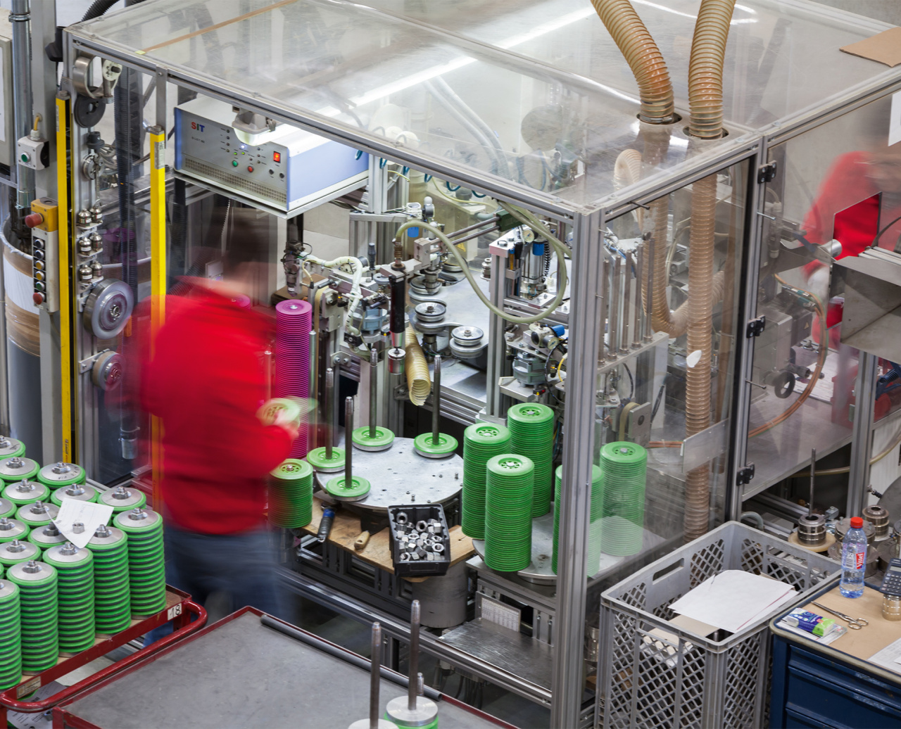 Eisenblaetter-manufacturing-07-I1TTOboljrYX6PX